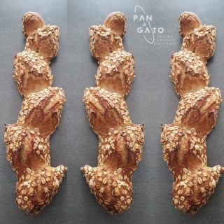 On arrête de faire des blagues !!!
Parlons de choses sérieuses => LE PAIN du MOIS  de PAN ᴀ GATO !
L’ÉPI D'AVOINE : farine de tradition 🌾 et avoine, serti 💍 de flocons d'avoine.

𝘱𝘩𝘰𝘵𝘰 𝘯𝘰𝘯 𝘤𝘰𝘯𝘵𝘳𝘢𝘤𝘵𝘶𝘦𝘭𝘭𝘦
#panazol #panagato #boulangerie #avoine #epi